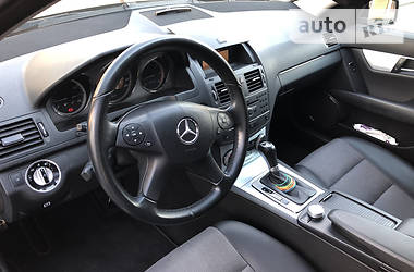 Седан Mercedes-Benz C-Class 2011 в 