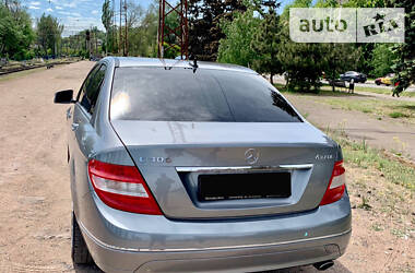 Седан Mercedes-Benz C-Class 2010 в Мариуполе