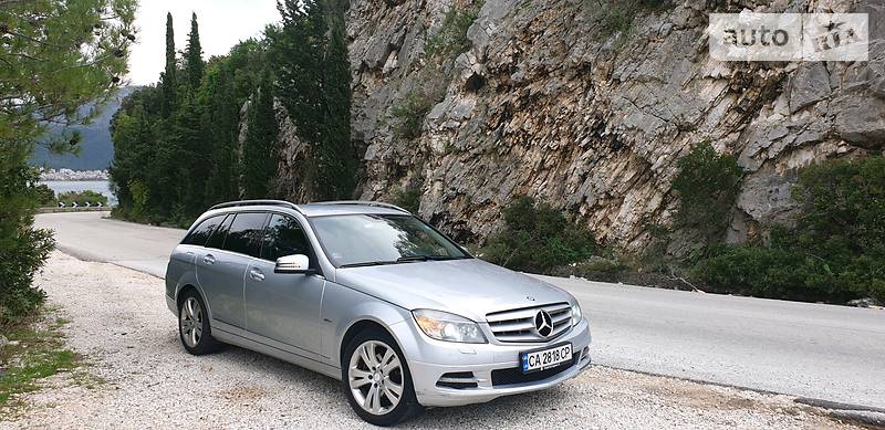 Універсал Mercedes-Benz C-Class 2010 в Черкасах