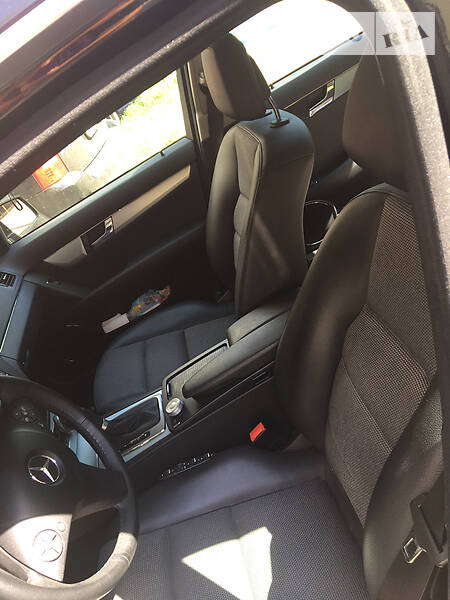 Седан Mercedes-Benz C-Class 2008 в Полонном