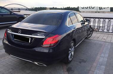 Седан Mercedes-Benz C-Class 2015 в 
