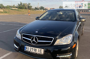 Купе Mercedes-Benz C-Class 2014 в Києві