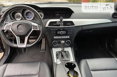 Седан Mercedes-Benz C-Class 2014 в Калуше
