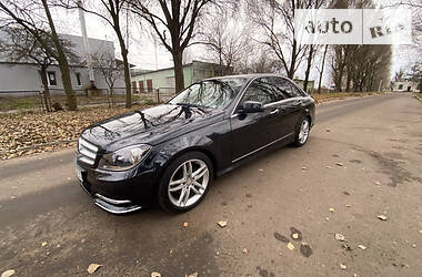 Седан Mercedes-Benz C-Class 2012 в Тернополе