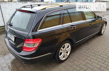 Универсал Mercedes-Benz C-Class 2010 в Ровно