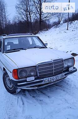 Універсал Mercedes-Benz C-Class 1984 в Косові