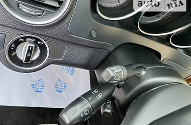 Седан Mercedes-Benz C-Class 2011 в 