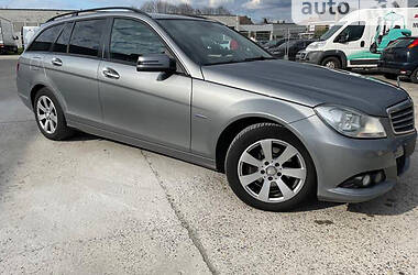 Универсал Mercedes-Benz C-Class 2011 в Львове