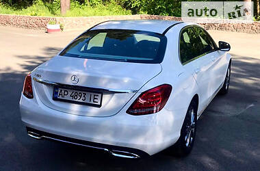 Седан Mercedes-Benz C-Class 2017 в 