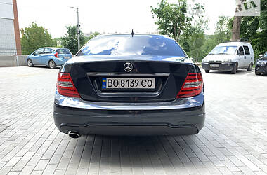 Седан Mercedes-Benz C-Class 2012 в Тернополе