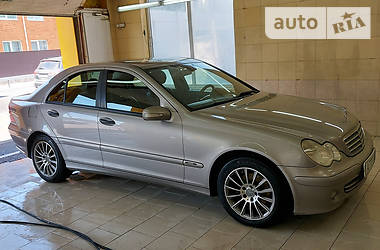 Седан Mercedes-Benz C-Class 2004 в Виннице