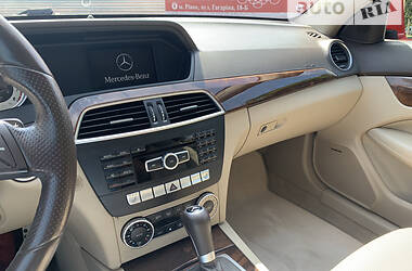 Купе Mercedes-Benz C-Class 2014 в Києві