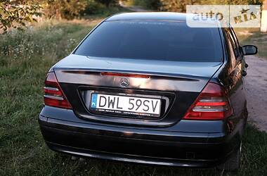 Седан Mercedes-Benz C-Class 2003 в Жмеринці