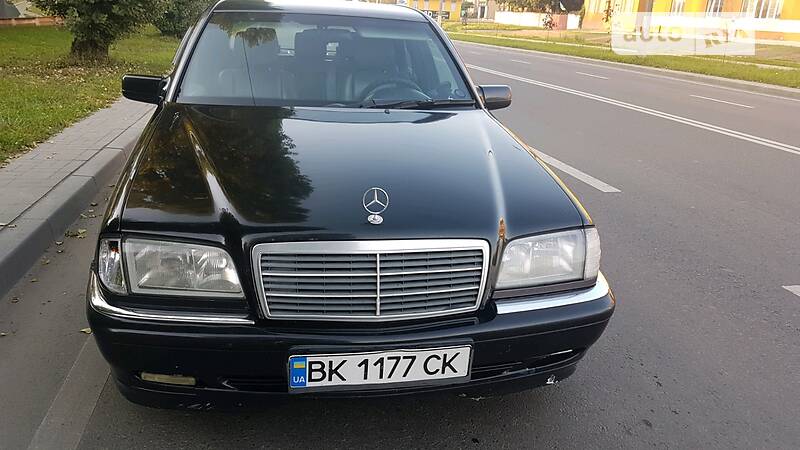 Седан Mercedes-Benz C-Class 1998 в Ровно