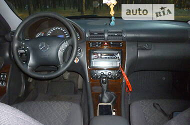Универсал Mercedes-Benz C-Class 2003 в Николаеве