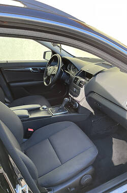 Универсал Mercedes-Benz C-Class 2010 в Черновцах