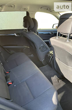 Универсал Mercedes-Benz C-Class 2010 в 