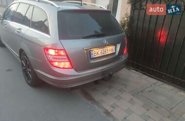 Универсал Mercedes-Benz C-Class 2011 в 