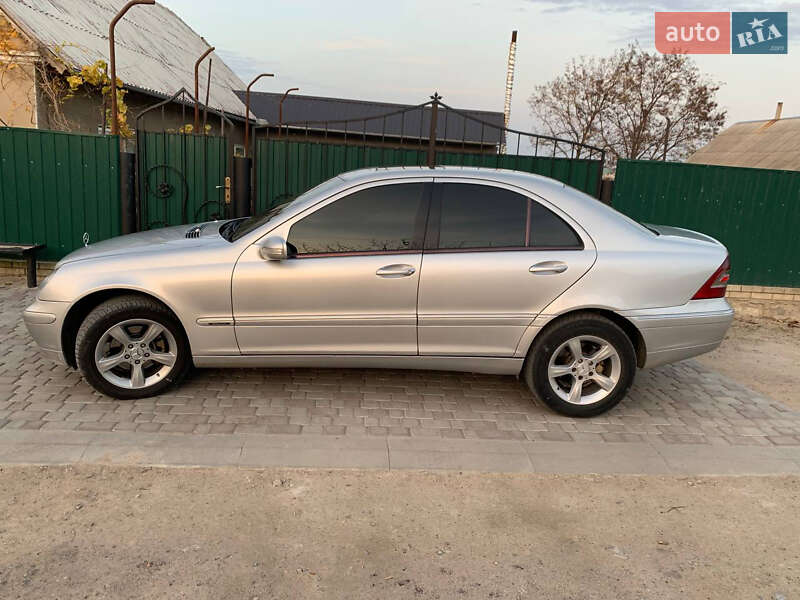 Седан Mercedes-Benz C-Class 2000 в Измаиле