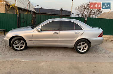Седан Mercedes-Benz C-Class 2000 в 