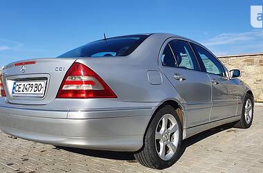 Седан Mercedes-Benz C-Class 2005 в Черновцах