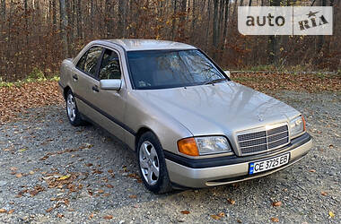 Седан Mercedes-Benz C-Class 1996 в Черновцах