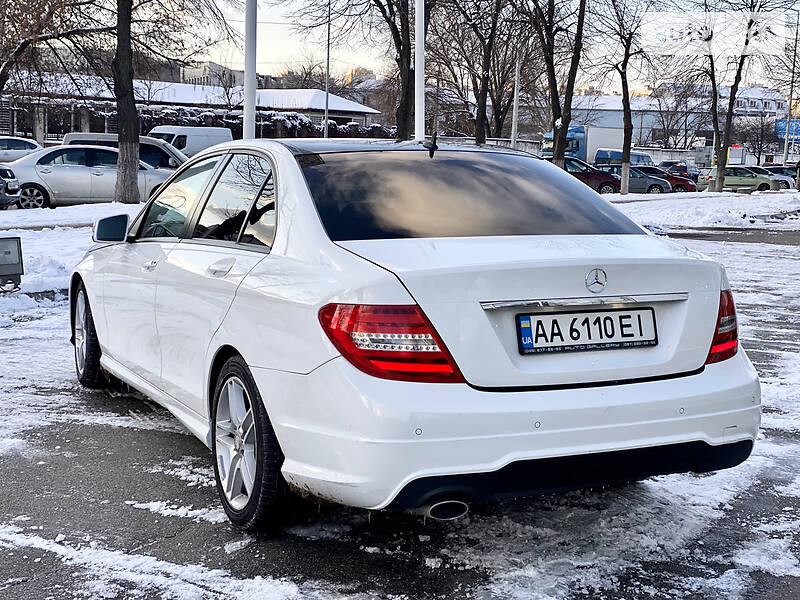 Седан Mercedes-Benz C-Class 2013 в Киеве