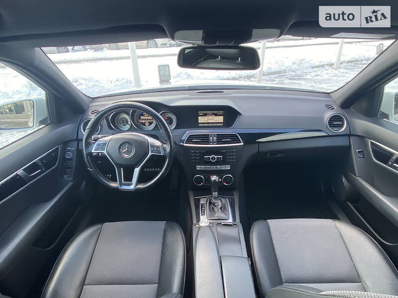 Седан Mercedes-Benz C-Class 2013 в Киеве