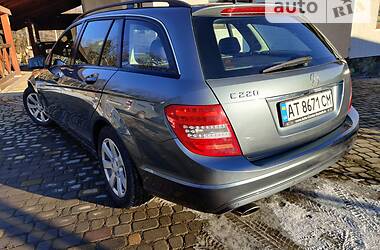 Універсал Mercedes-Benz C-Class 2012 в Косові