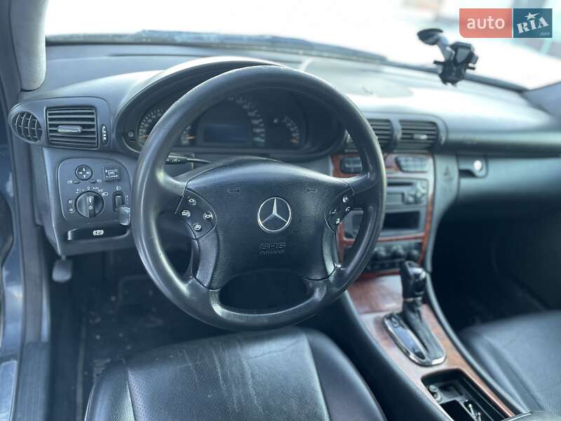 Седан Mercedes-Benz C-Class 2001 в Днепре фото 11 Седан Mercedes-Benz C-Class 2001 в Днепре