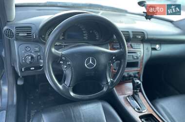 Седан Mercedes-Benz C-Class 2001 в Днепре