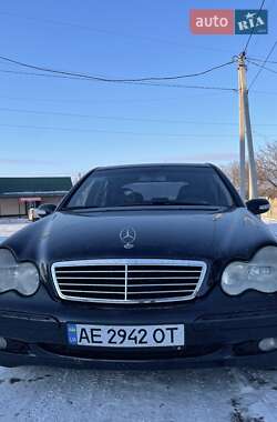 Седан Mercedes-Benz C-Class 2001 в Дніпрі