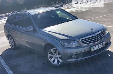 Универсал Mercedes-Benz C-Class 2010 в Львове