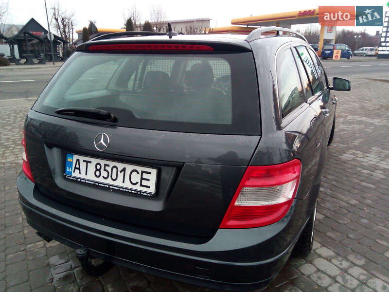 Універсал Mercedes-Benz C-Class 2010 в Снятині