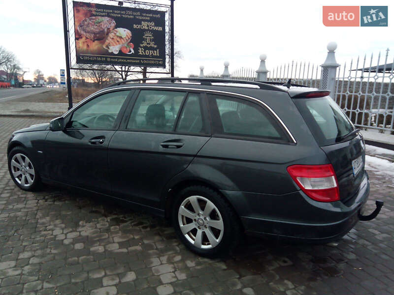 Універсал Mercedes-Benz C-Class 2010 в Снятині