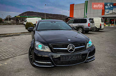 Купе Mercedes-Benz C-Class 2012 в 