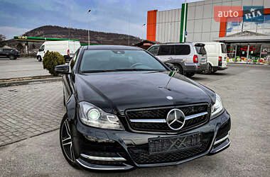 Купе Mercedes-Benz C-Class 2012 в 