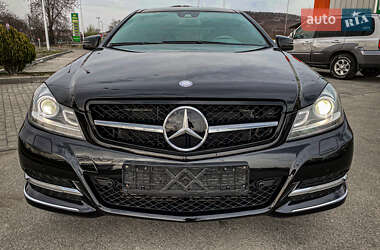 Купе Mercedes-Benz C-Class 2012 в 