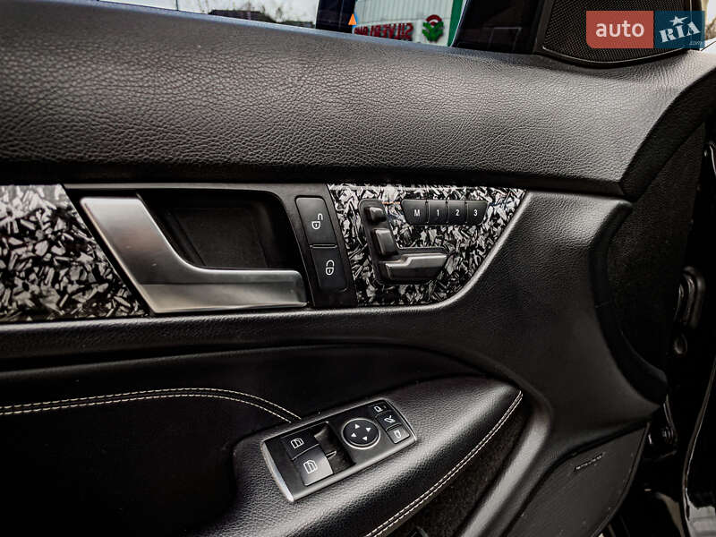 Купе Mercedes-Benz C-Class 2012 в Киеве