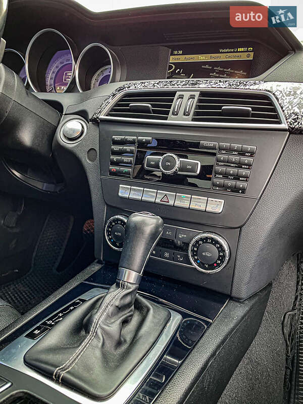 Купе Mercedes-Benz C-Class 2012 в Киеве