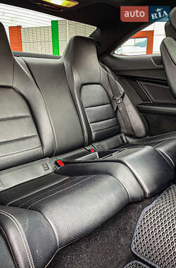 Купе Mercedes-Benz C-Class 2012 в 