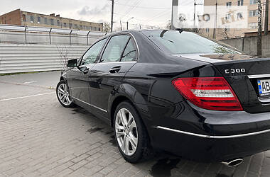 Седан Mercedes-Benz C-Class 2012 в Виннице