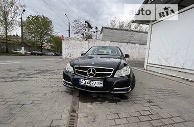 Седан Mercedes-Benz C-Class 2012 в Виннице