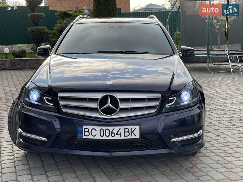 Универсал Mercedes-Benz C-Class 2011 в Львове