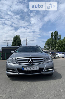 Універсал Mercedes-Benz C-Class 2013 в Києві