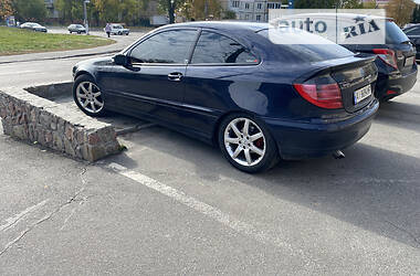 Купе Mercedes-Benz C-Class 2002 в 