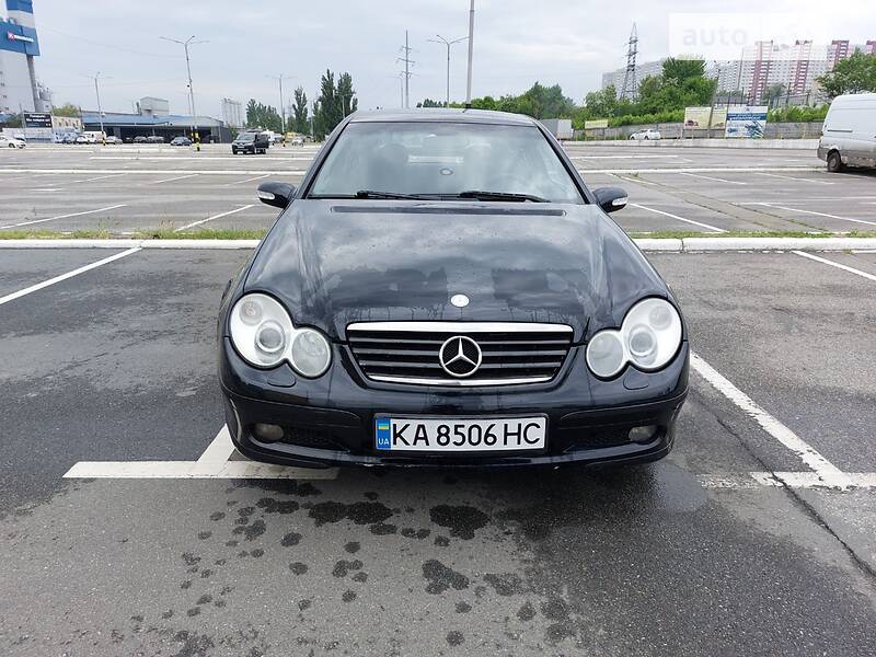 Купе Mercedes-Benz C-Class 2004 в Києві