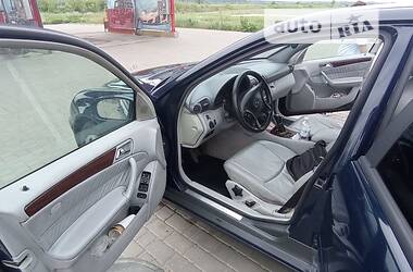 Седан Mercedes-Benz C-Class 2001 в Івано-Франківську