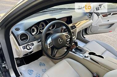 Седан Mercedes-Benz C-Class 2013 в 