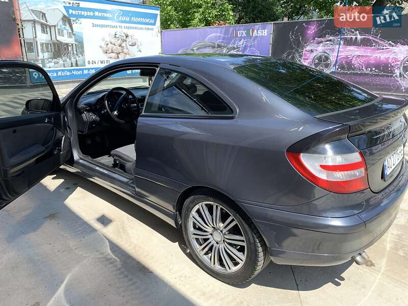 Хэтчбек Mercedes-Benz C-Class 2004 в Сваляве